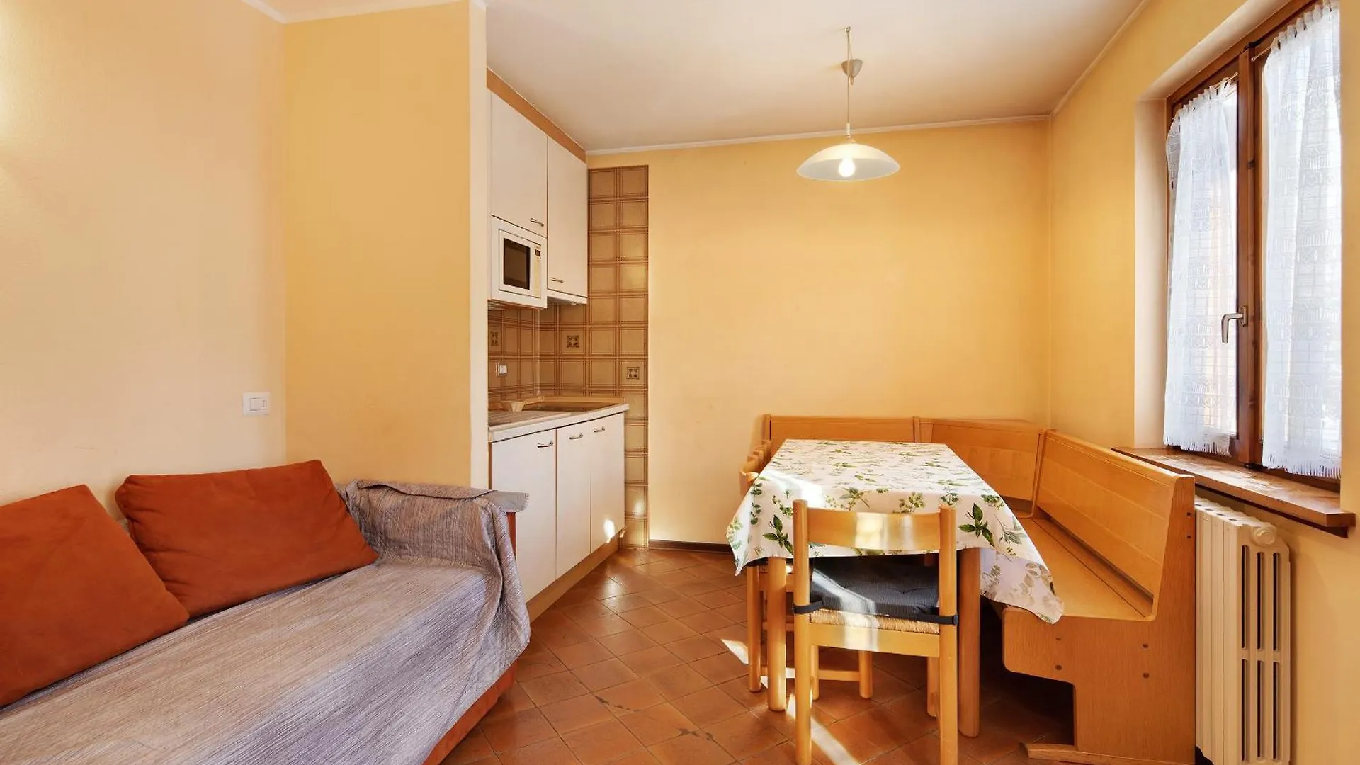 Chalet Meridiana Appartamento 7 contacts