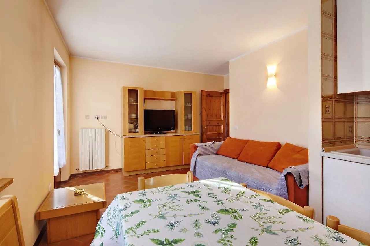ליביניו Chalet Meridiana Appartamento 7 0*,